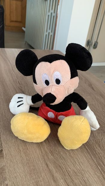 Peluche Mickey