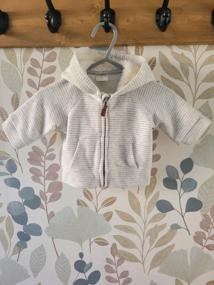 Gilet à capuche fourré - 50cm