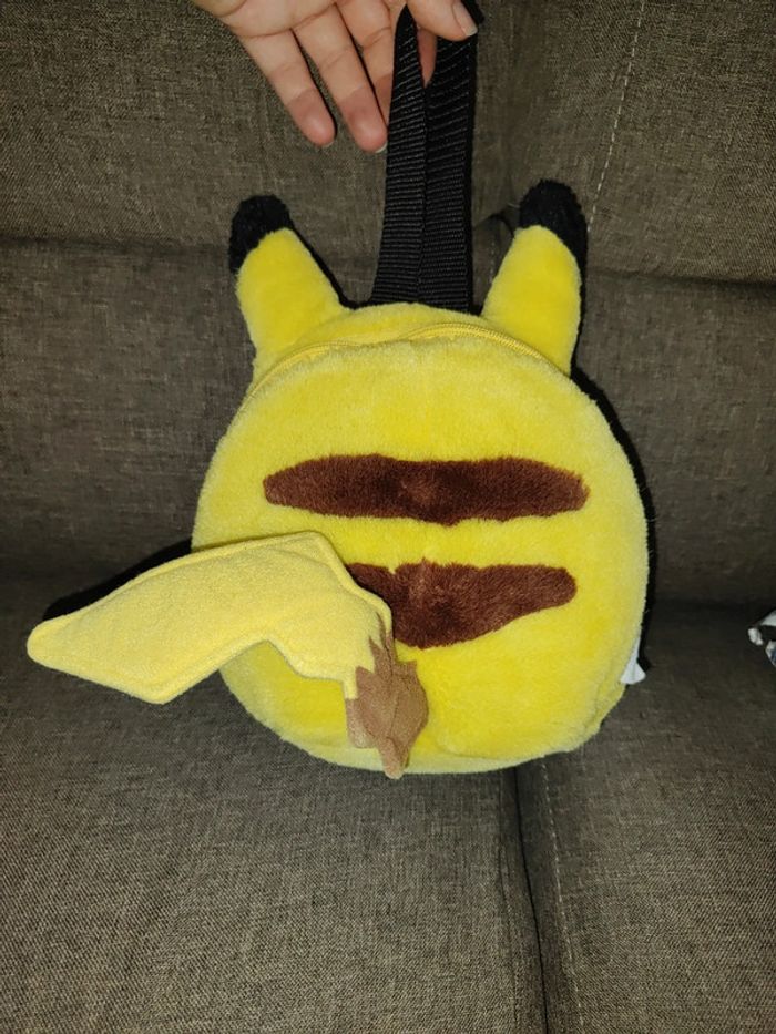 Peluche sac pokémon Pikachu - photo numéro 2