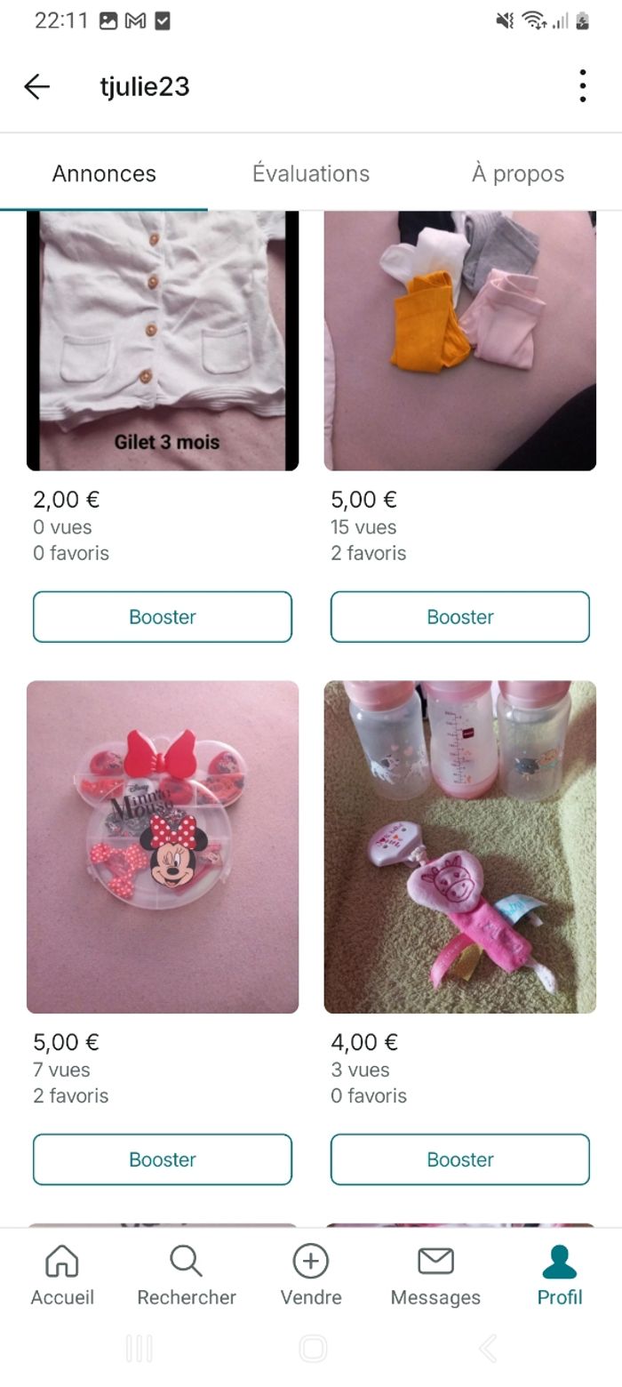 Lots vetement bebe 1 mois à 3 mois  chaussette crème de change et plein d'autre choses - photo numéro 9