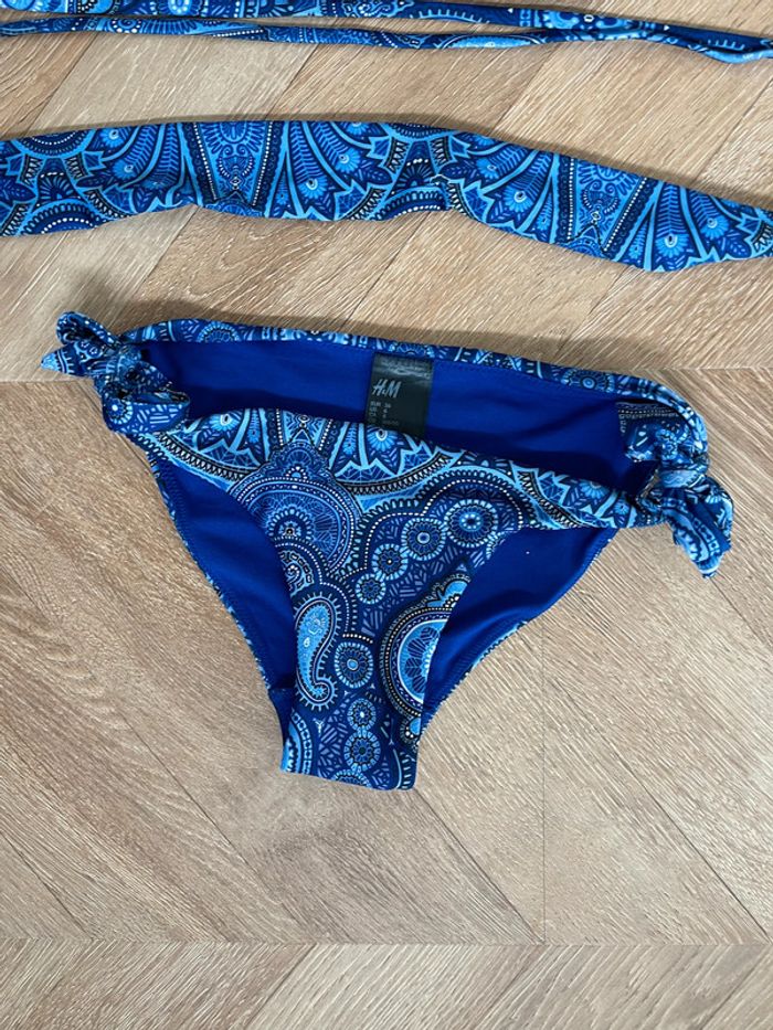 Maillot de bain 2 pièces H&M bleu et blanc - photo numéro 5