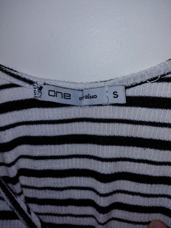 Maillot manche longuerayé avec dos nue - photo numéro 3