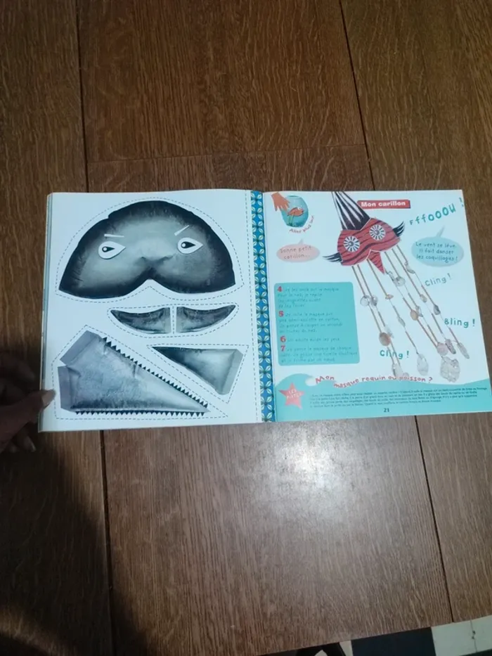 Livre petite main je découpe le royaume Marin - photo numéro 9