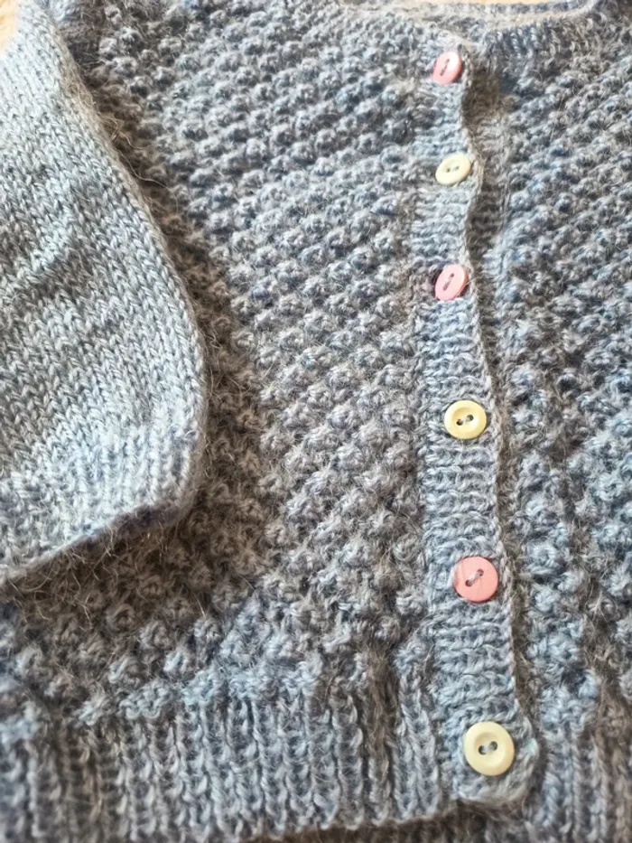 Gilet en tricot en 6-9M - photo numéro 2
