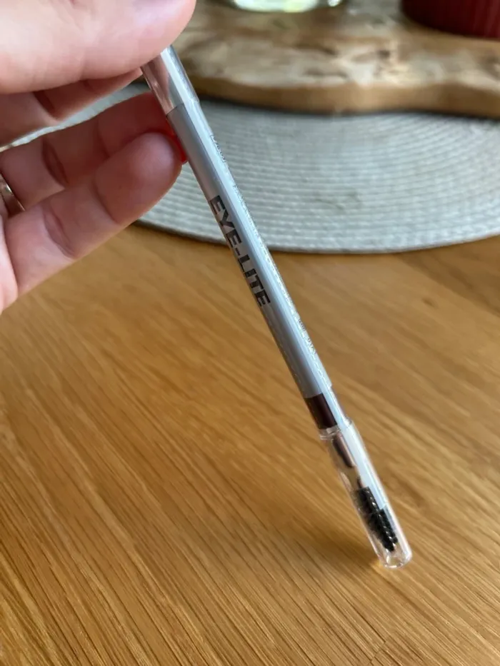 Mavala - crayon sourcil - marron - neuf - photo numéro 5