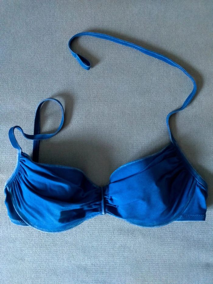 Haut de bikini triangle bleu velours – Taille 36 – 5 exemplaires disponibles - photo numéro 2