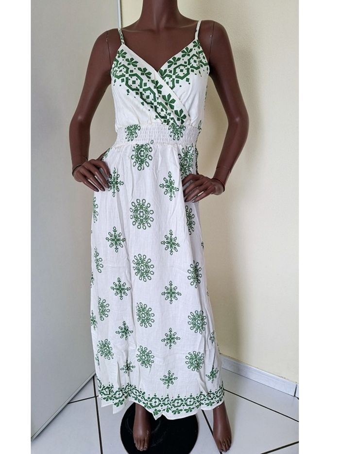 Robe taille unique (du 36 au 42) marque Elena Z