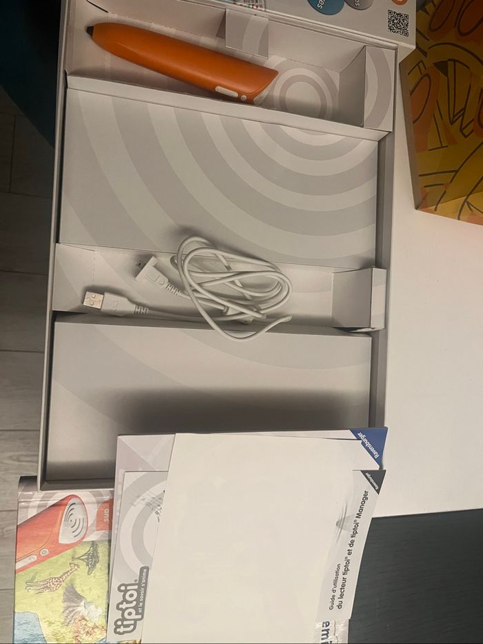 Coffret lecteur interactif+ livre atlas tip toi - photo numéro 5