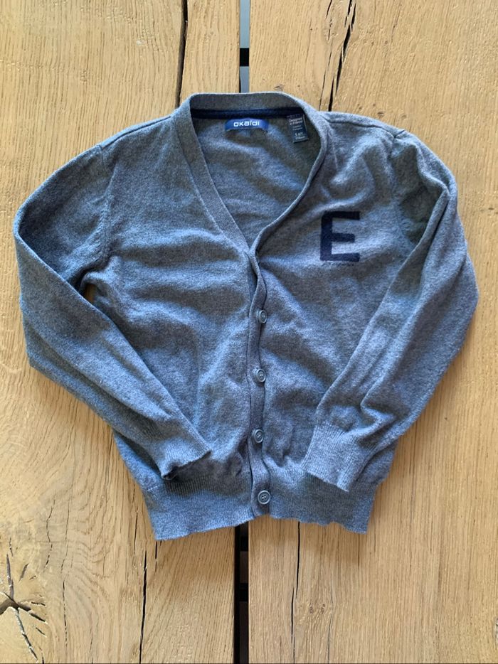 Lot gilets/ pulls garçon 5 ans - photo numéro 7