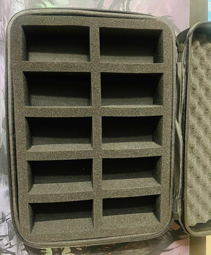 🎒 Valise de rangement pour cartes Pokémon / Lorcana – capacité ~2000 cartes – Très bon état 🃏 - photo numéro 3