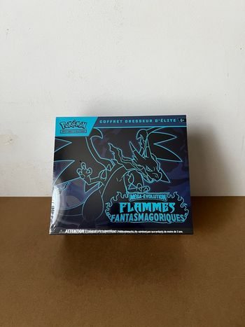 ETB Pokémon Flammes Fantasmagoriques ME02