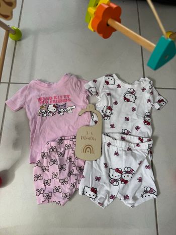 Lots Pigiami Hello Kitty 3/6 Mesi Primark