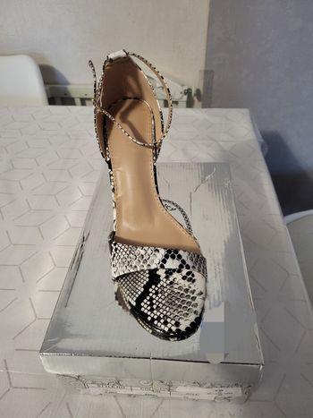 Chaussure femme neuve taille 40