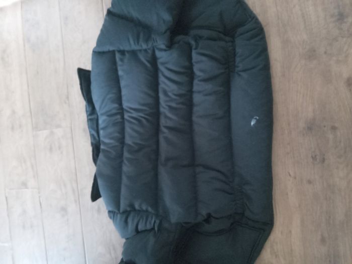 Doudoune noire Kiabi 34/36 - photo numéro 5