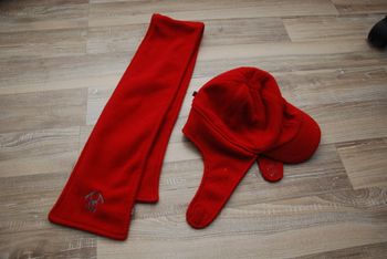 Ensemble écharpe + chapka rouge okaidi 2-3 ans