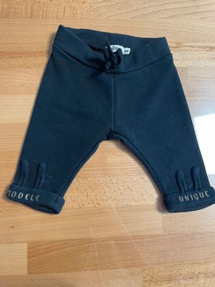 Lot 2 pantalons - photo numéro 3