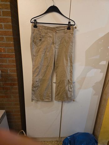 Pantacourt beige taille 46
