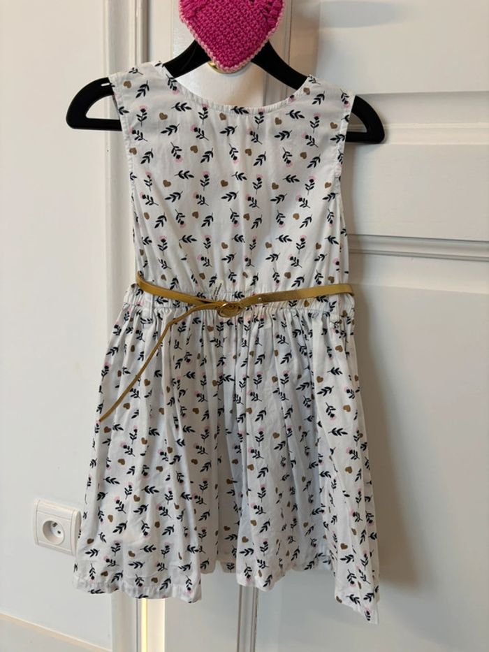 Robe fleurs habillé 4 ans