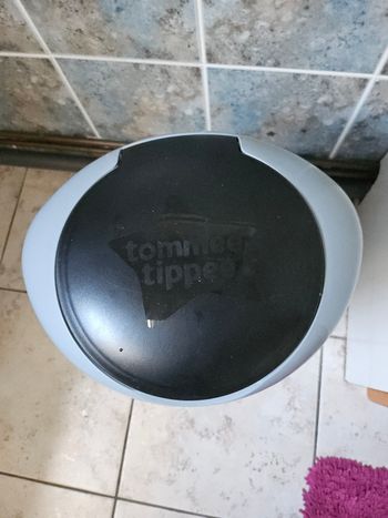 Poubelle tommee tippee