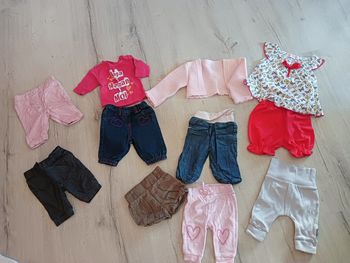 Vêtements fille 1 mois lot numéro 2