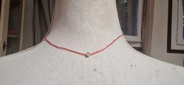 Coller réglable cordon rouge zircon finition acier inoxydable or neuf