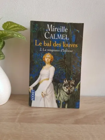 Livre / Le bal des louves tome 2