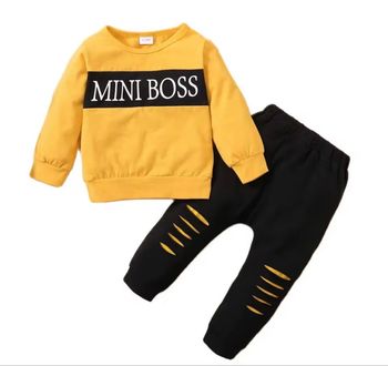 Ensemble bébé taille 9-12 mois