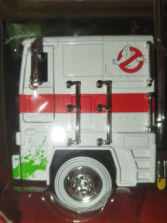 Jada Toy Optimus Prime Transformer Livrée SOS Fantômes 1/24 - photo numéro 4