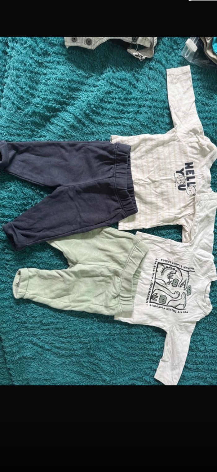 3 ensembles - photo numéro 2