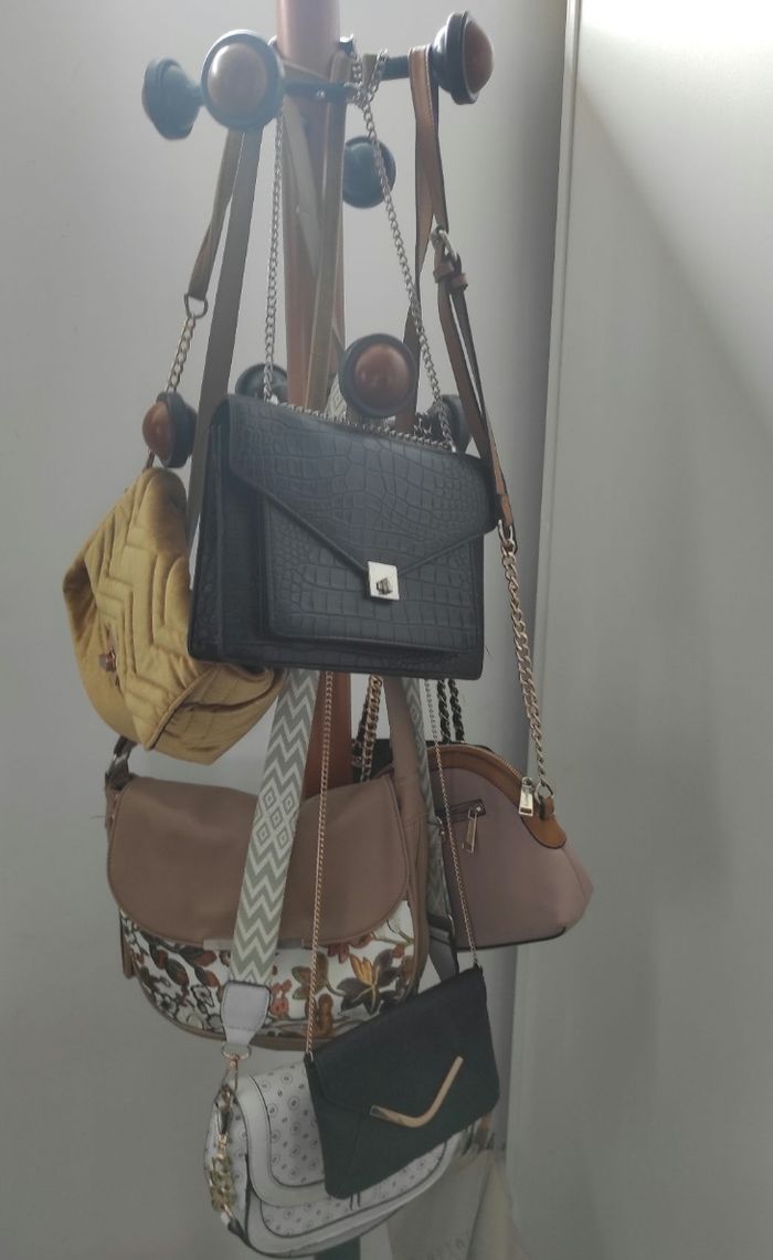 Lot de 7 sacs différentes marques