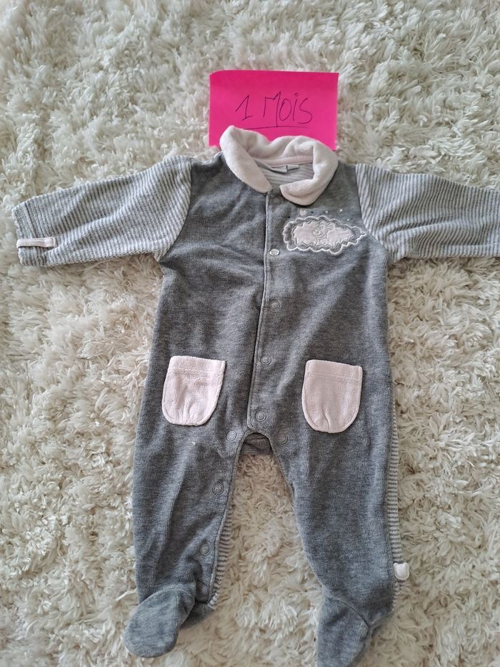 Lot vêtement fille 1 mois - photo numéro 8