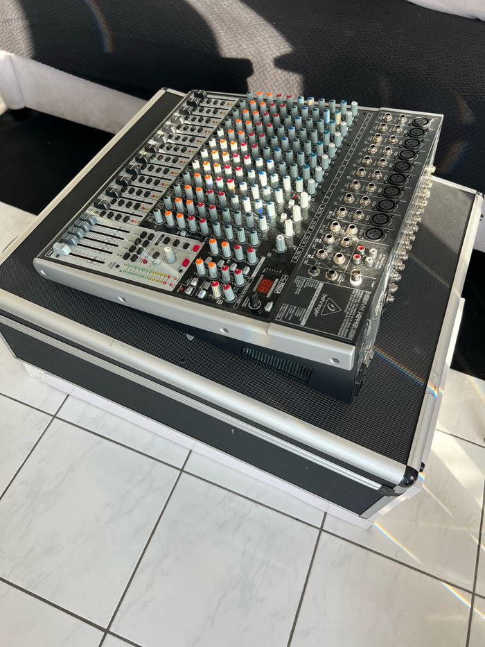 Console son Behringer XENYX X2442USB - photo numéro 3
