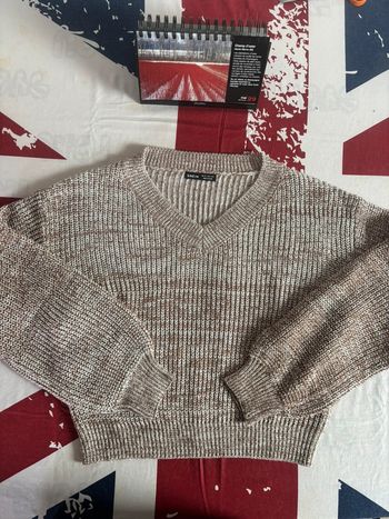 Pull Col V Shein taille xs marron blanc