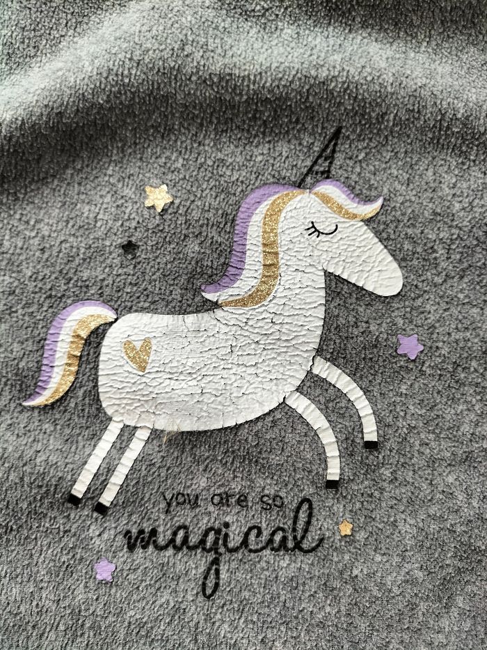 🤍 Pyjama licorne 🦄 polaire - 6 ans - Kiabi - En bon état 🤍 - photo numéro 2