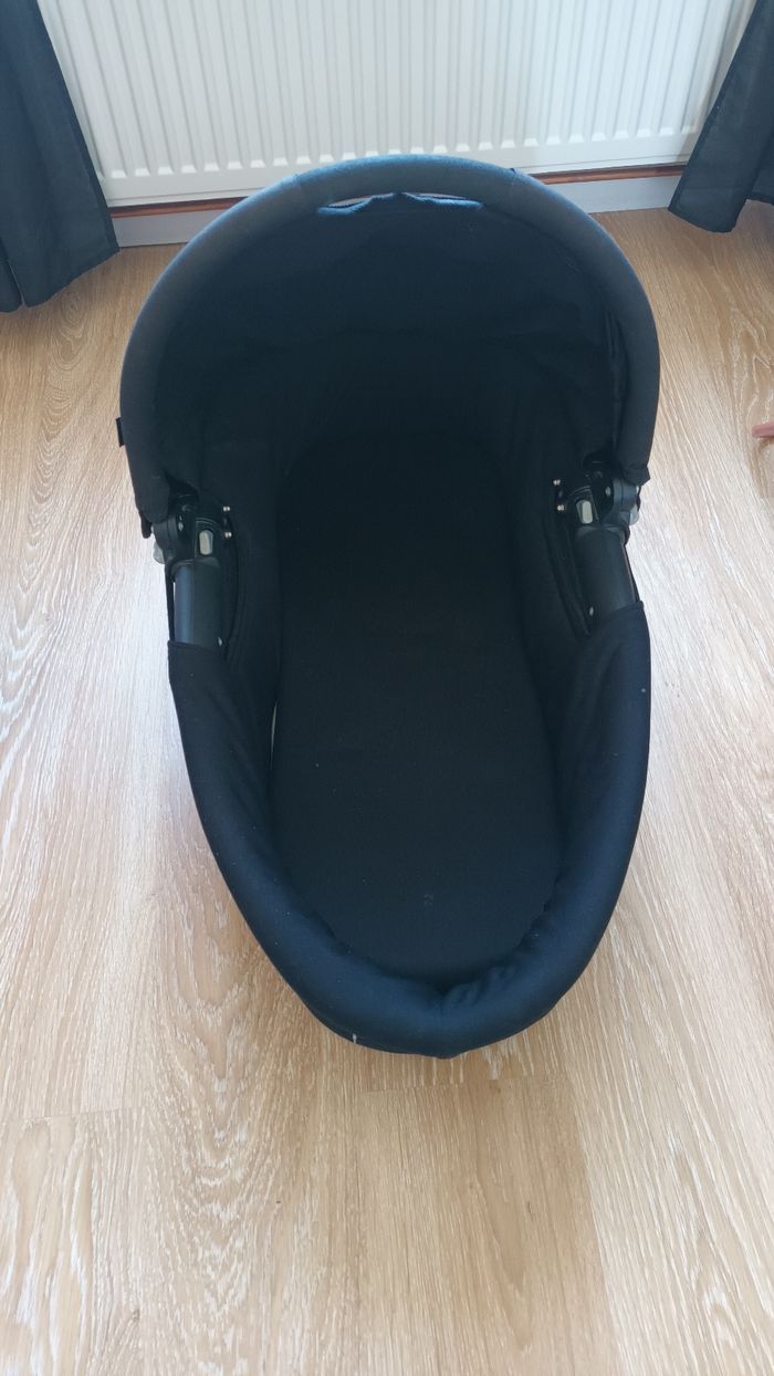 Nacelle maxi cosi - photo numéro 2