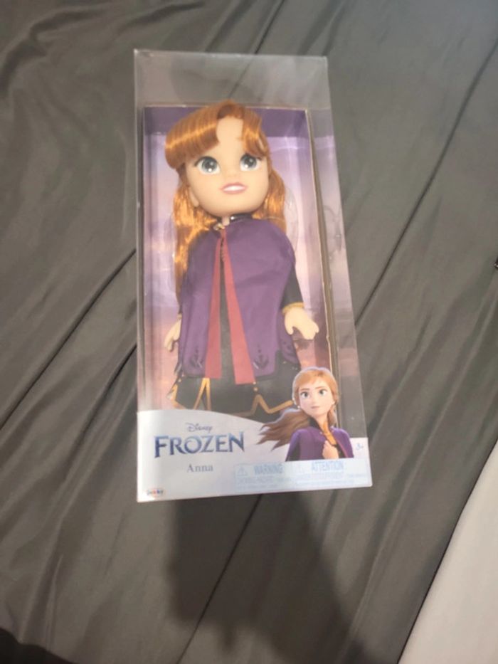 Poupee reine des niege anna