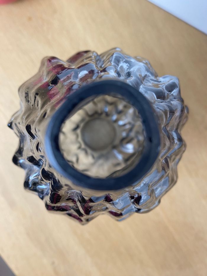 Vase en verre fumé design texturé – 22 cm - photo numéro 3