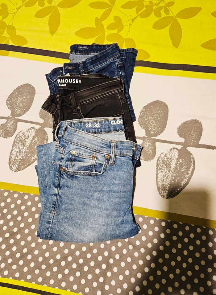 Lot 3 jeans clockhouse ado taille 28 /32 tbe