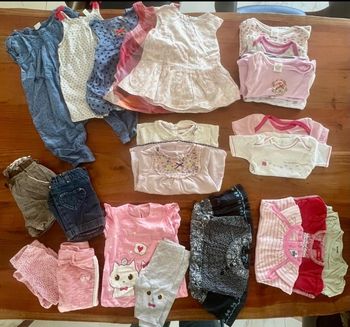 Lots vêtements bébé  6.9 mois