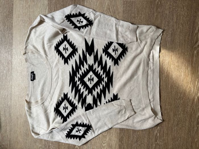 Pull beige avec motif - photo numéro 3