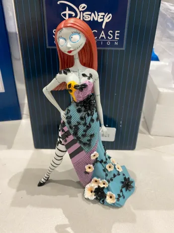 Figurine disney showcase couture