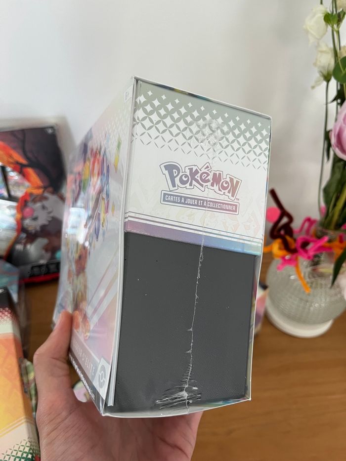 ETB Pokémon évolution prismatique - photo numéro 6