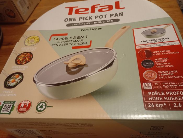 Poêle TEFAL Neuf avec son couvercle - photo numéro 2