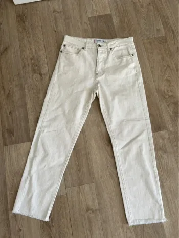 Please jean blanc, bas, frange, coupe droite taille XS