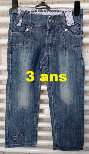 Jeans avec coeur violet brodé Tripley Fille Taille 3 ans