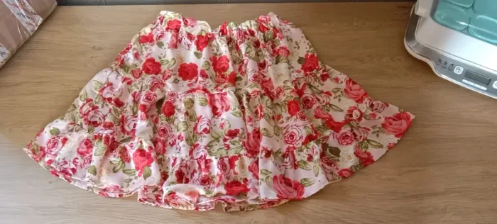 20- jupe à fleur, shein, Taille M