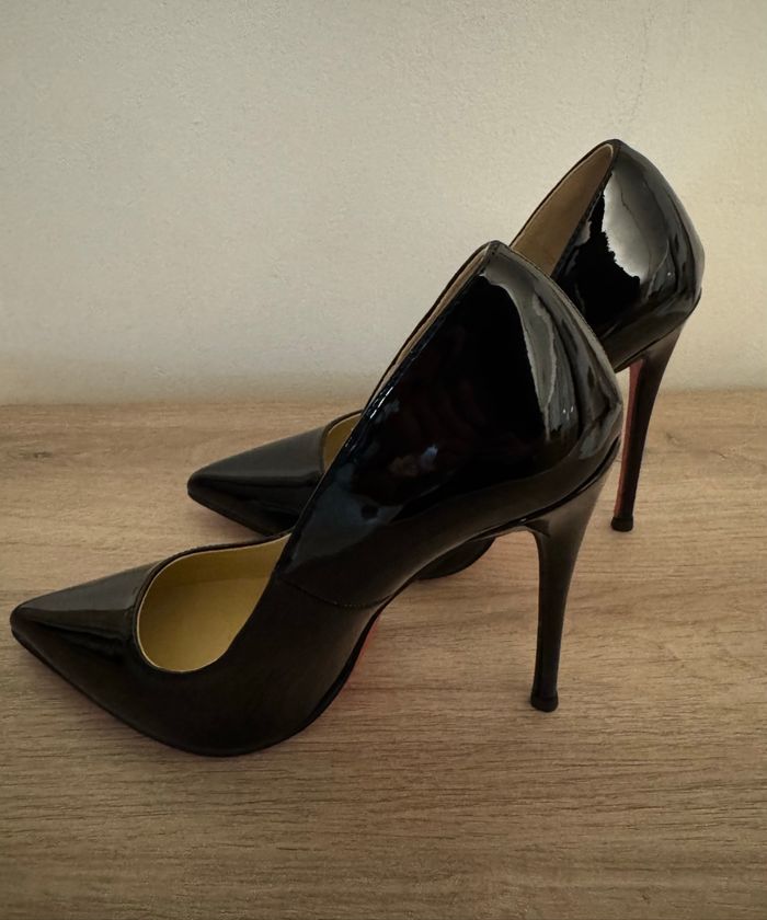 Escarpin Louboutin Pigalle 120 patent black T39 - photo numéro 7