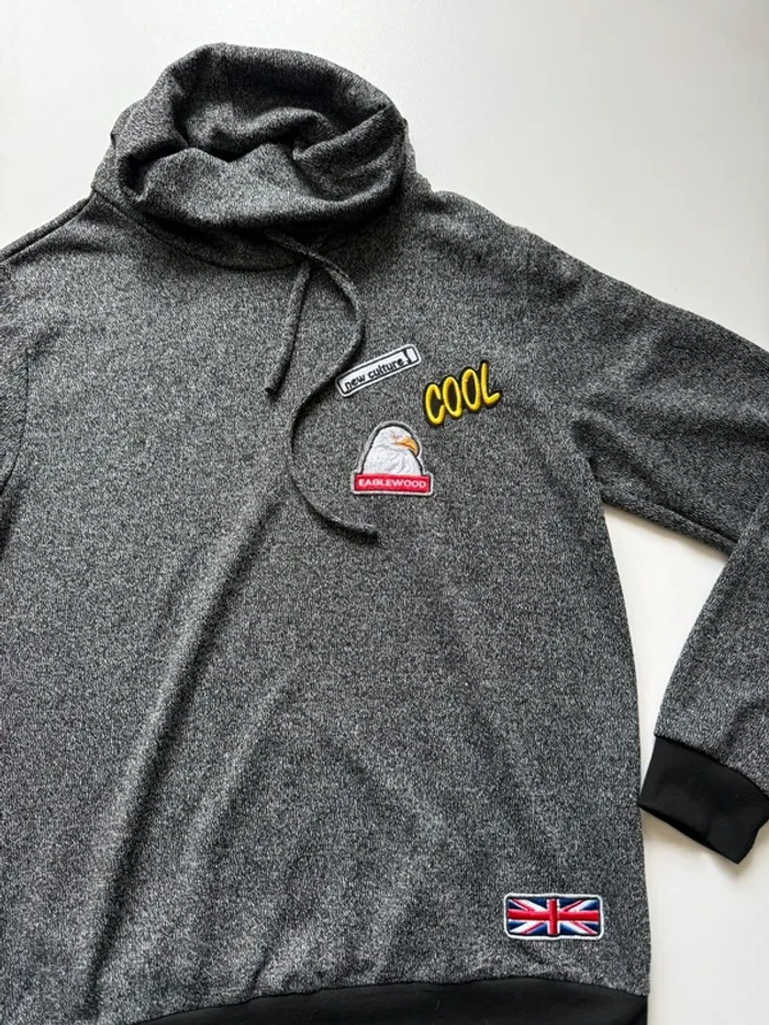 Pull gris à col montant – Style streetwear - photo numéro 2