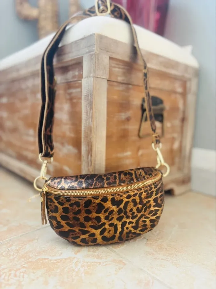 Sac banane cuir et léopard doré - photo numéro 3