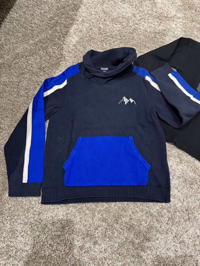 Lot comprenant un tee-shirt a manches longues et un pull - photo numéro 2